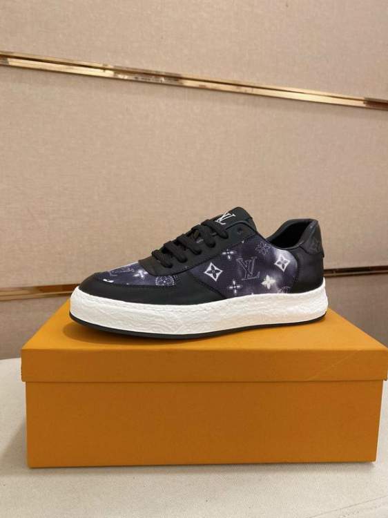 Picture of Louis Vuitton Shoes _SKULVsz38-44hnh036515541